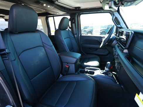 New 2025 Jeep Wrangler Sahara image 25