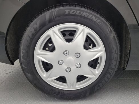 Used 2020 Nissan Sentra S FWD image 31
