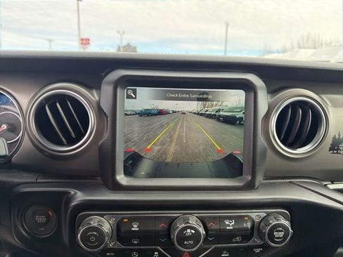 Used 2022 Jeep Gladiator Rubicon w/ LED Lighting Group AWD/4WD image 11