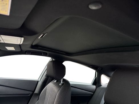 Used 2023 Honda Accord Sport image 12