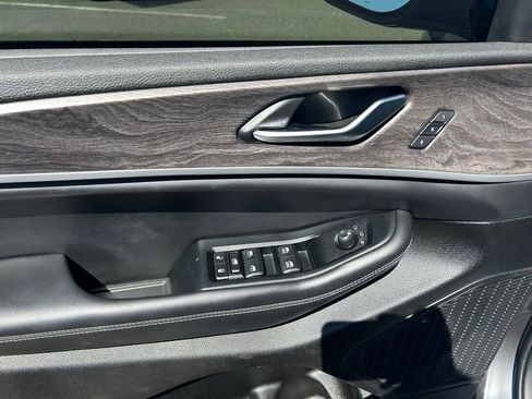 Used 2023 Jeep Grand Cherokee L Limited image 14