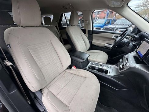 Used 2020 Ford Explorer XLT w/ Comfort Package image 35
