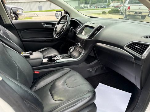 Used 2017 Ford Edge Titanium w/ Equipment Group 301A AWD/4WD image 43