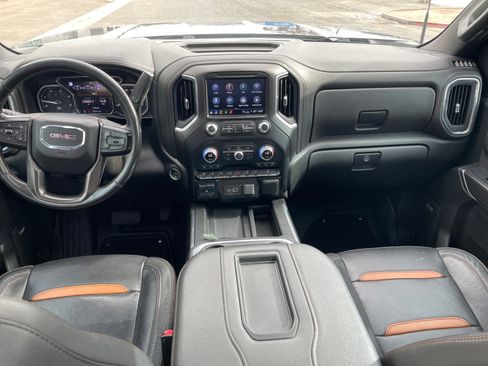 Used 2022 GMC Sierra 2500 AT4 w/ AT4 Premium Plus Package AWD/4WD image 12