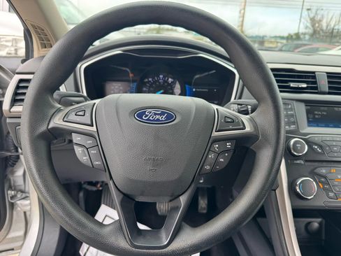 Used 2018 Ford Fusion S image 46