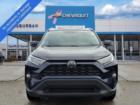 Used 2019 Toyota RAV4 XLE Premium image 2