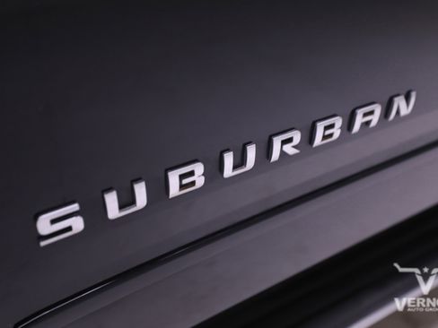 Used 2016 Chevrolet Suburban LTZ image 38