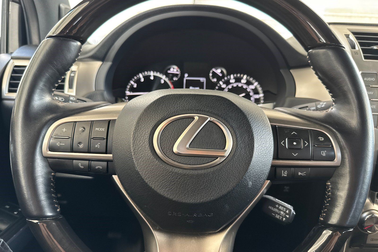 Certified 2021 Lexus GX 460 Premium w/ Premium Plus Package AWD/4WD image 30