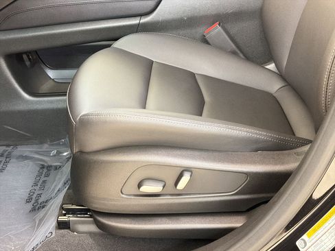 New 2026 Cadillac XT5 Luxury FWD image 13