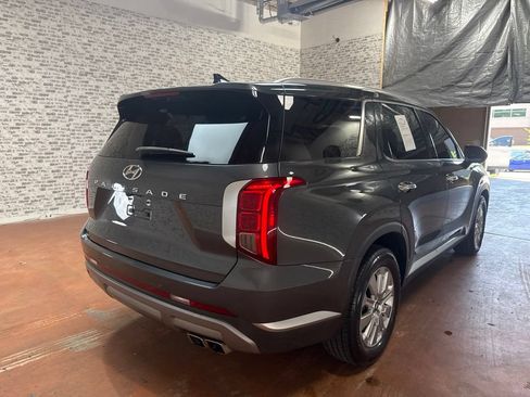 Used 2023 Hyundai Palisade SEL FWD image 7