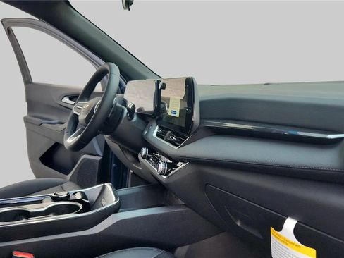 Used 2026 Chevrolet Equinox LT w/ Convenience Package II AWD/4WD image 24