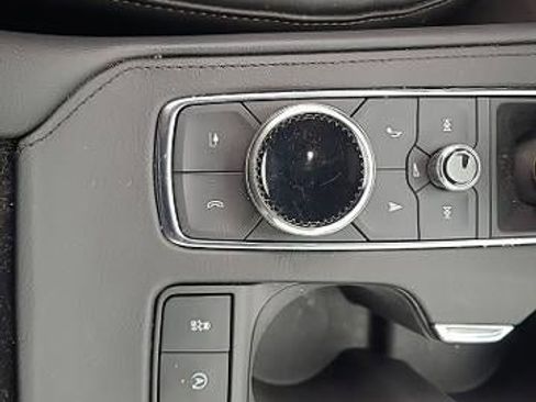 Used 2023 Cadillac XT4 Sport image 16