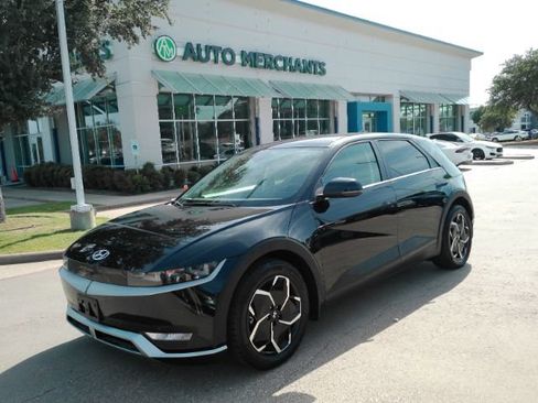 Used 2024 Hyundai Ioniq 5 SEL RWD image 1