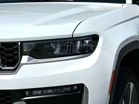 New 2026 Jeep Grand Cherokee L Limited RWD image 16