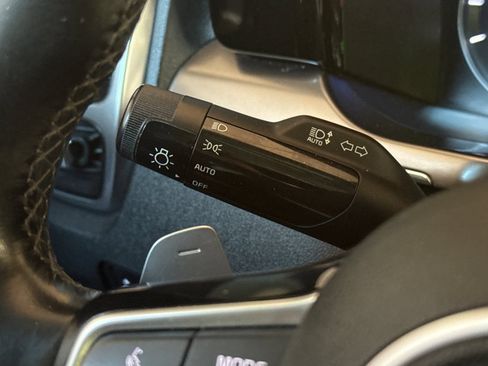 Used 2022 Kia Sorento S FWD image 35