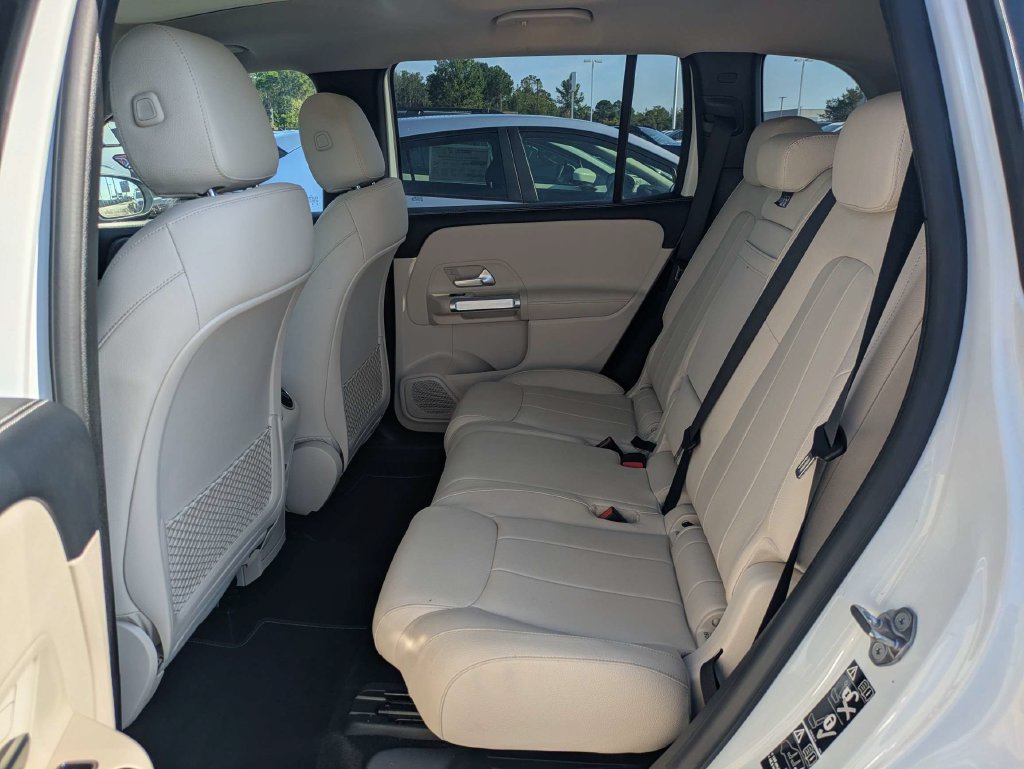 Used 2022 Mercedes-Benz GLB 250 image 16