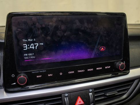 Used 2023 Kia Forte GT-Line w/ GT-Line Premium Package image 12