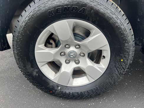 Used 2023 RAM 1500 Big Horn AWD/4WD image 32