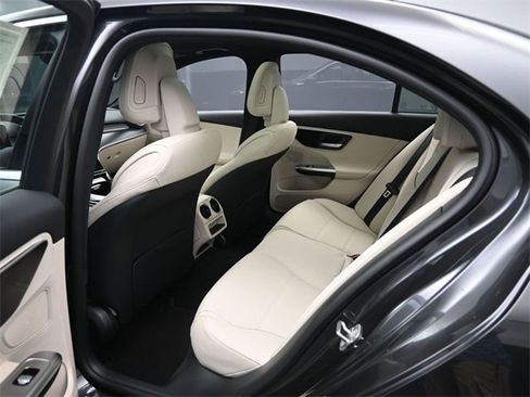 Used 2024 Mercedes-Benz C 300 Sedan image 23