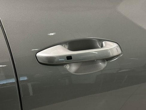 New 2025 Kia Seltos EX image 9