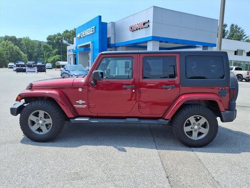 Used 2012 Jeep Wrangler Unlimited Sport AWD/4WD image 7