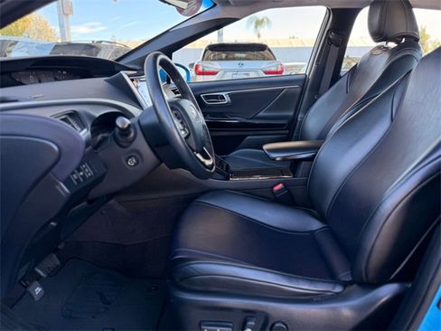 Used 2018 Toyota Mirai image 16