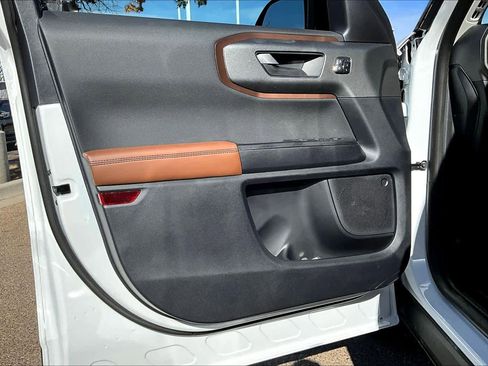 New 2025 Ford Bronco Sport Outer Banks image 10