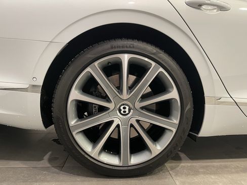 Used 2020 Bentley Flying Spur W12 image 9