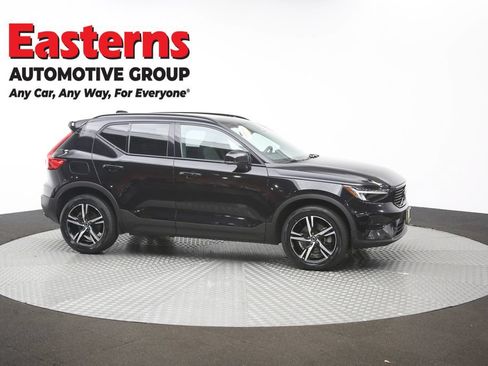 Used 2024 Volvo XC40 B5 Core AWD/4WD image 47