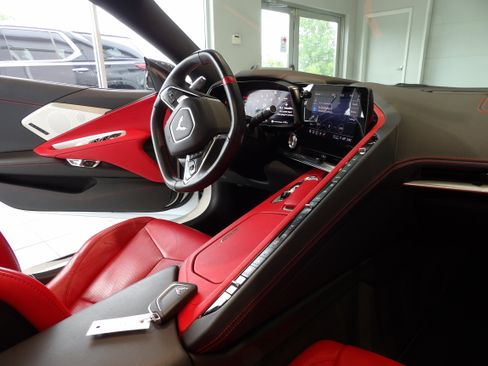 Used 2023 Chevrolet Corvette Stingray Preferred Conv w/ Z51 Performance Package RWD image 23
