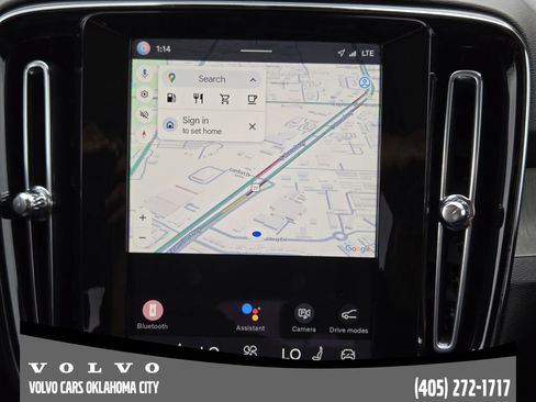 Certified 2025 Volvo XC40 B5 Plus image 16