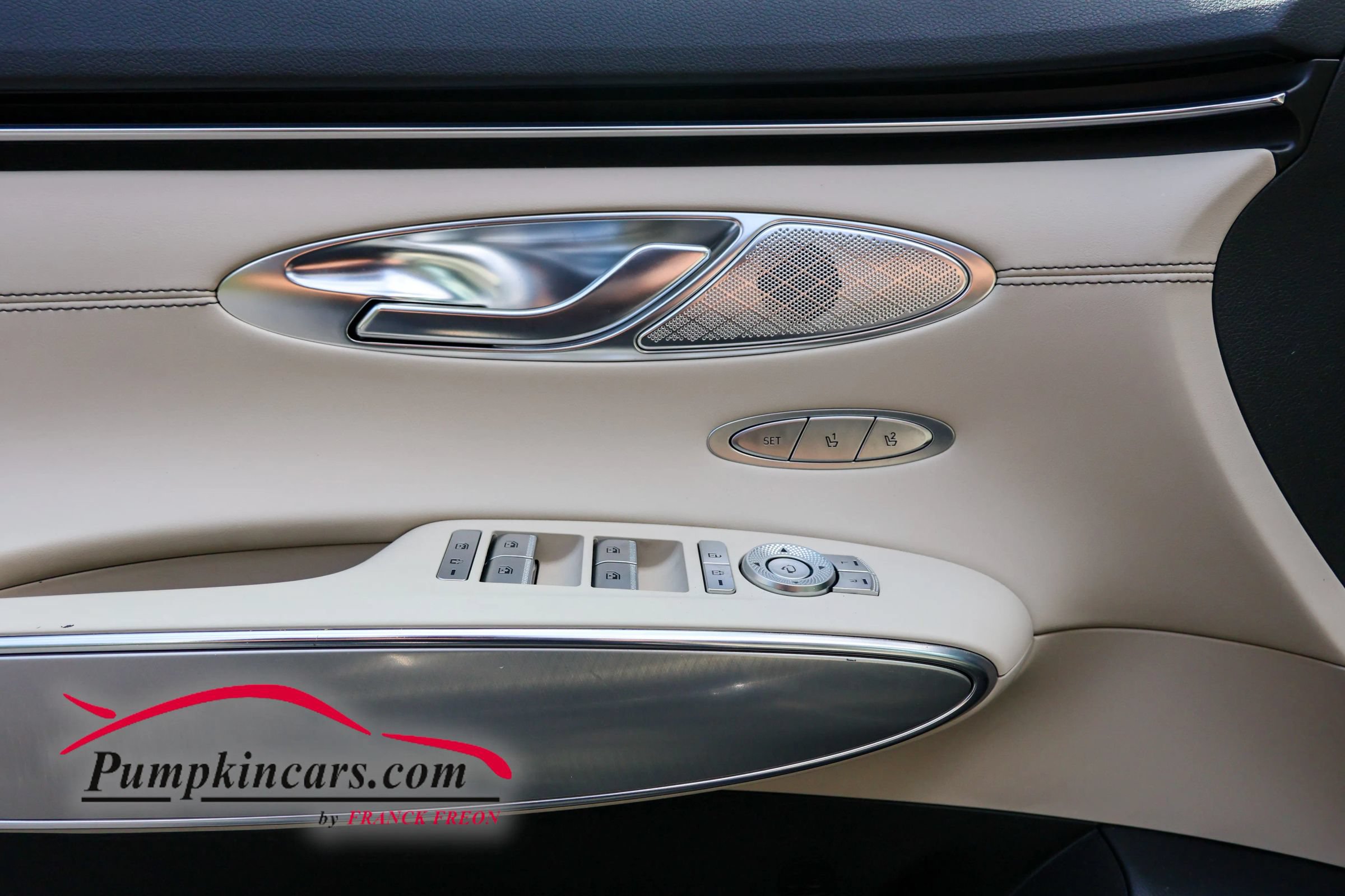 Used 2023 Genesis GV70 2.5T w/ Select Package AWD/4WD image 14