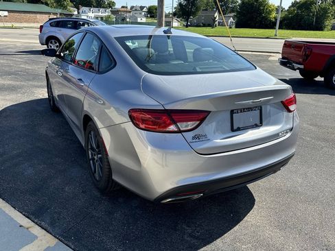 Used 2015 Chrysler 200 S w/ Navigation & Sound Group I FWD image 9