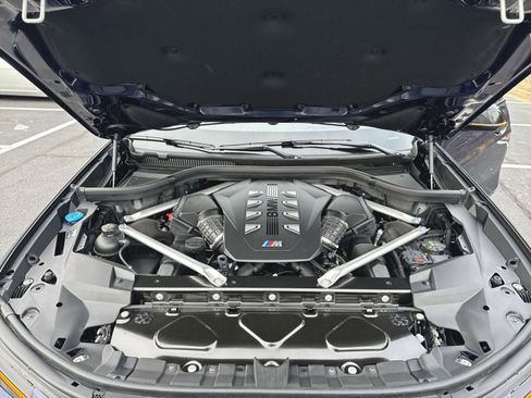 New 2026 BMW X7 M60i image 37