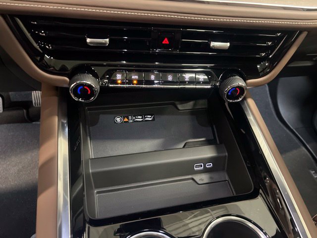 New 2026 Chevrolet Tahoe High Country AWD/4WD image 22