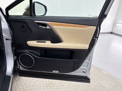 Certified 2022 Lexus RX 350L Premium w/ Premium Package image 38