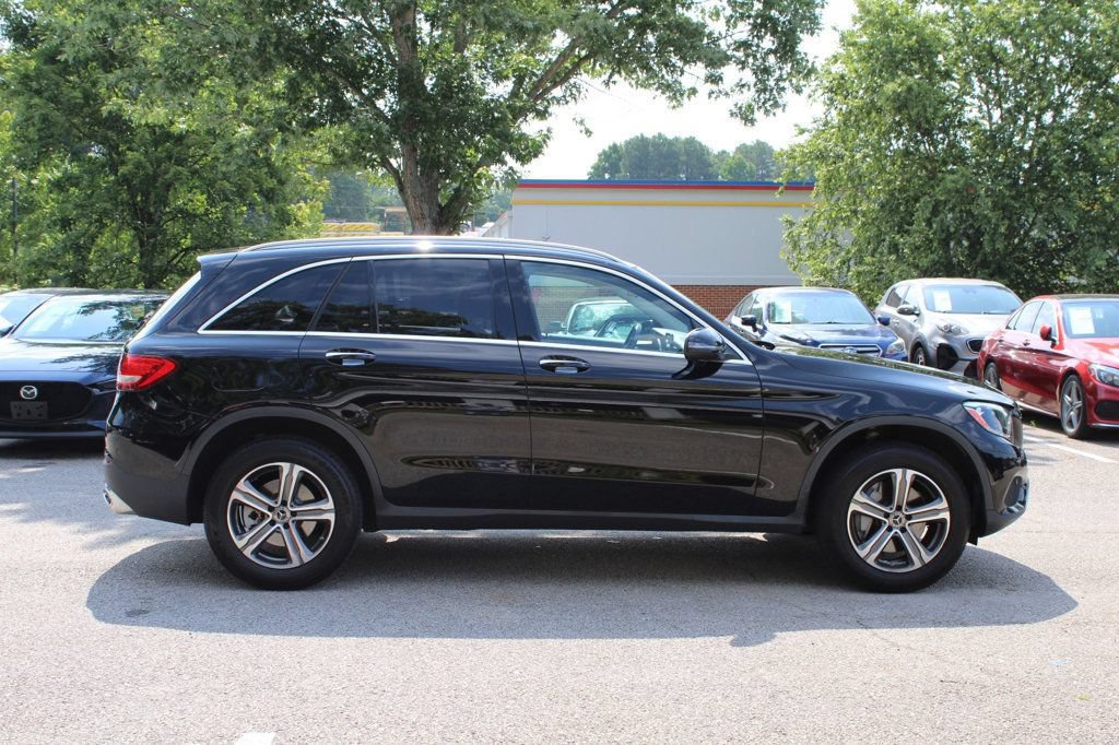 Used 2019 Mercedes-Benz GLC 300 4MATIC image 5