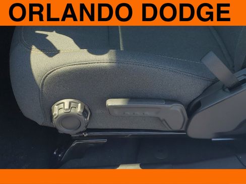 New 2025 Jeep Gladiator Sport image 13