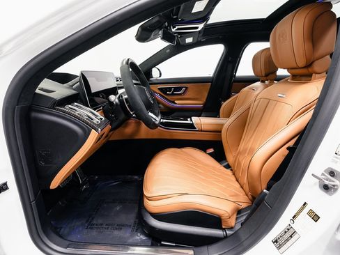 Used 2025 Mercedes-Benz S 63 AMG S image 8