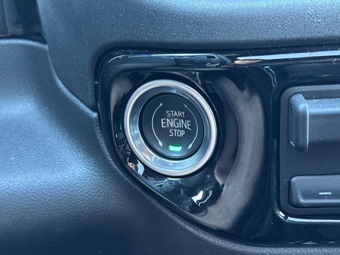 Certified 2023 Chevrolet Silverado 1500 ZR2 w/ Technology Package image 34