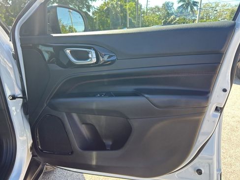 Used 2024 Jeep Compass Trailhawk image 27