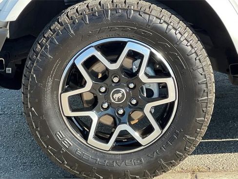 Used 2021 Ford Bronco Outer Banks image 32