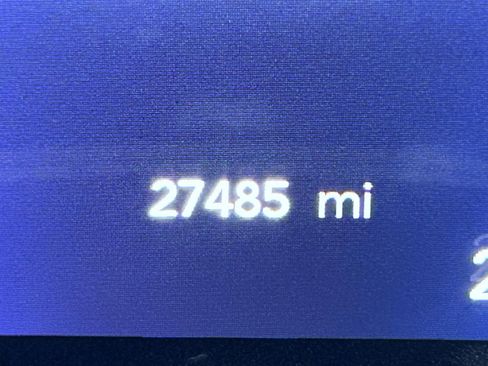 Used 2025 Chrysler Pacifica Select image 11