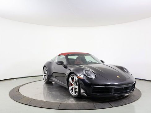 Certified 2021 Porsche 911 Targa 4S image 16