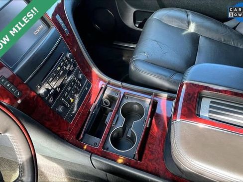 Used 2013 Cadillac Escalade EXT Premium AWD/4WD image 13