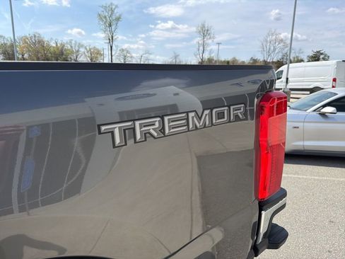 New 2026 Ford F250 XLT w/ Tremor Off-Road Package image 17