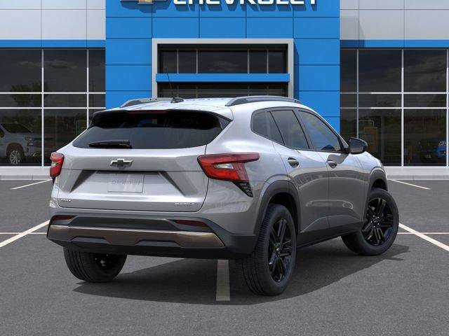 Used 2026 Chevrolet Trax ACTIV w/ Sunroof Package FWD image 4