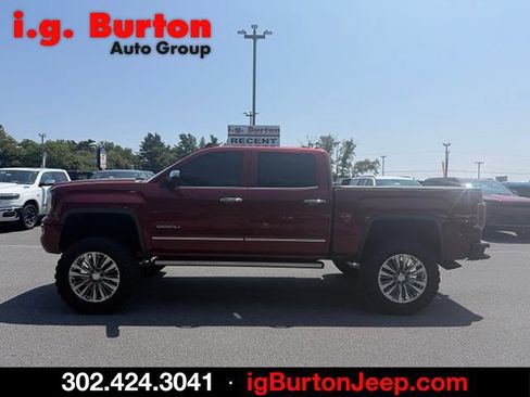 Used 2017 GMC Sierra 1500 Denali w/ Denali Ultimate Package AWD/4WD image 6