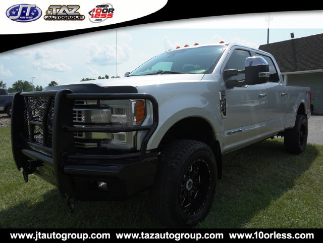 Used 2017 Ford F250 Platinum w/ FX4 Off-Road Package AWD/4WD image 5
