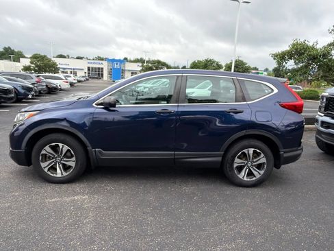 Used 2018 Honda CR-V LX image 11